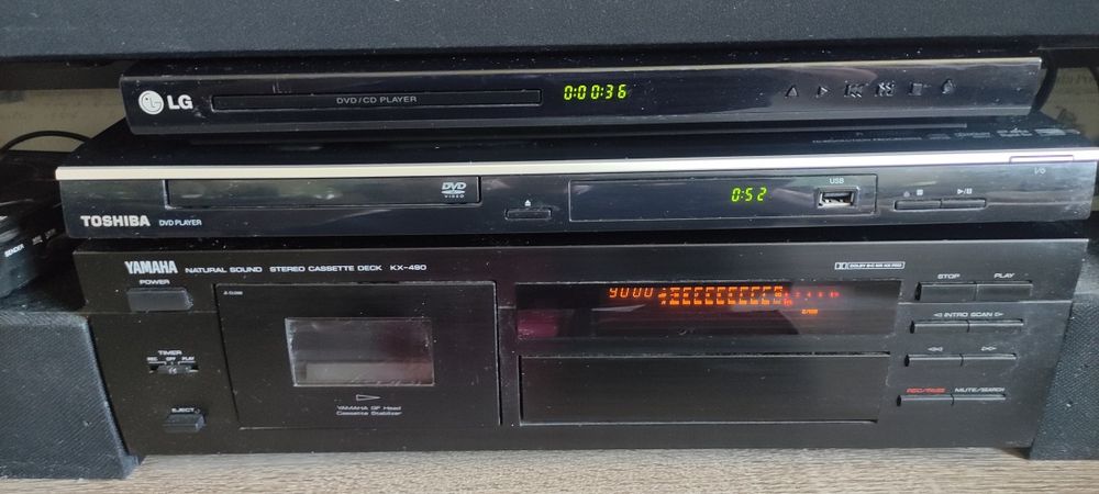 SD +  DVD Player - LG +dvd toshiba