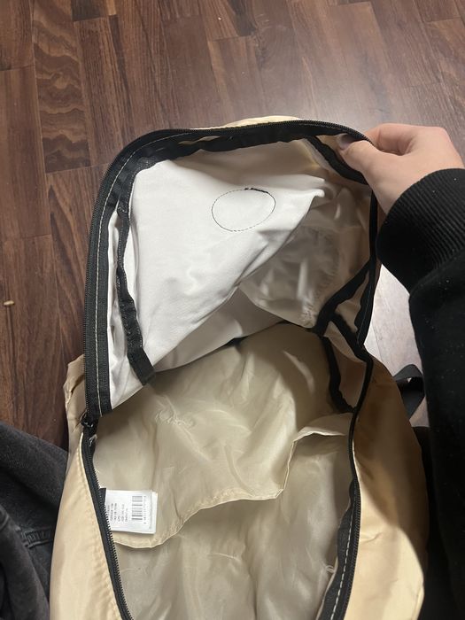 Чисто нова Раница