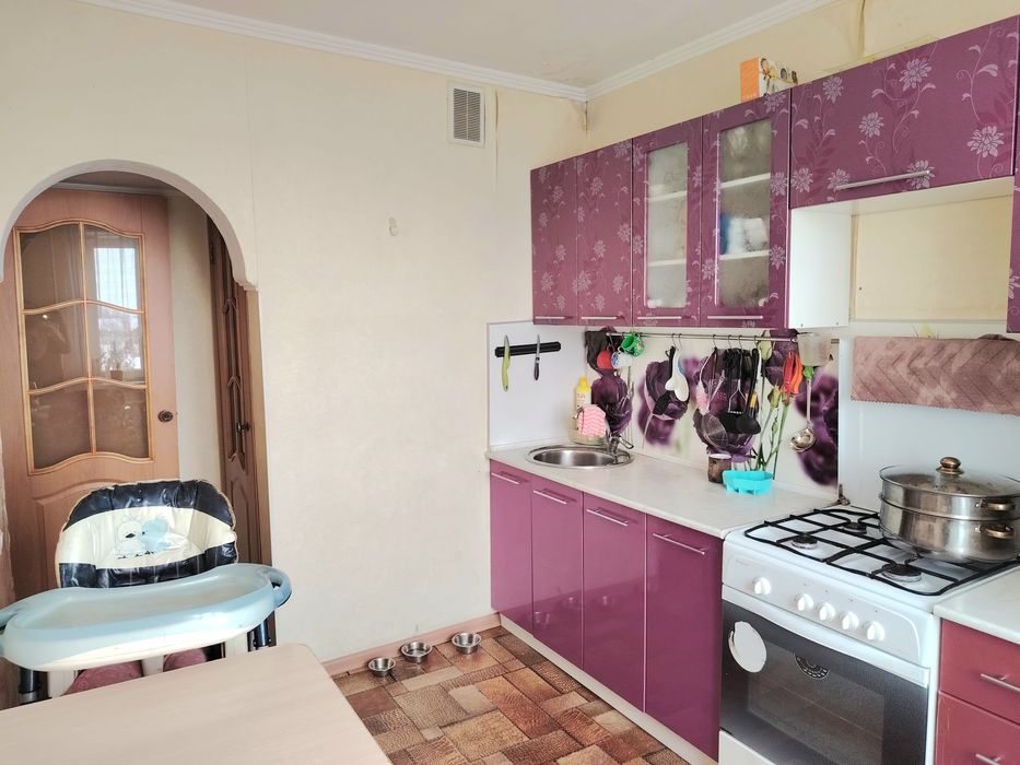 3 ком кв 8 эт Строитель Жигули