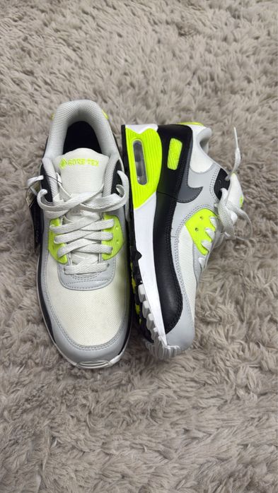 Adidasi air max 90 nr 42