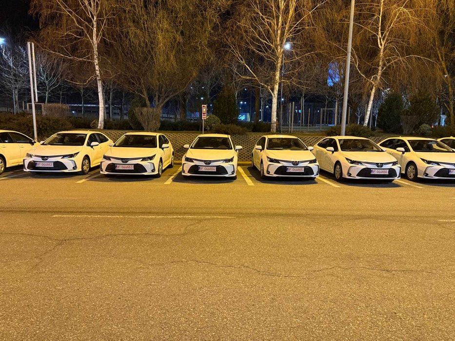 Toyota Corolla Hybrid  de la 500/sapt UBER \ BOLT