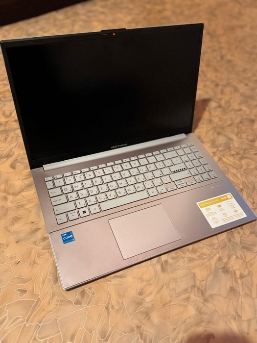 Ноутбук и принтер