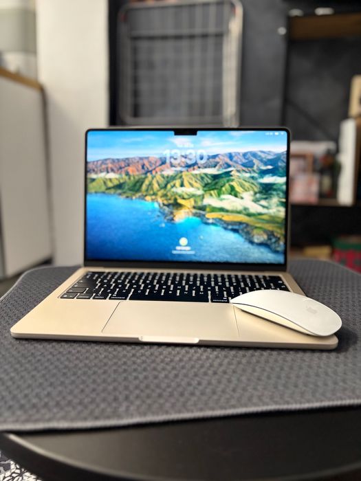 Apple Macbook Air 13 m4 — снимка 1