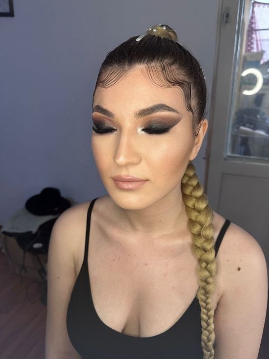 Machiajul definește frumusețea!