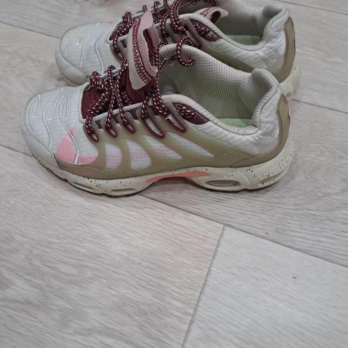 Кроссовки размер 36