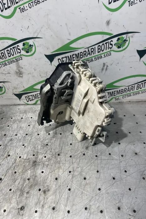 Broasca usa spate dreapta Audi Q5 2018 2.0 TDI MT (150 hp)