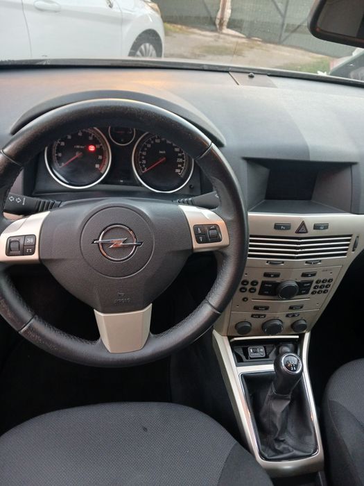 Opel astra H 1.6 benzină +Gas