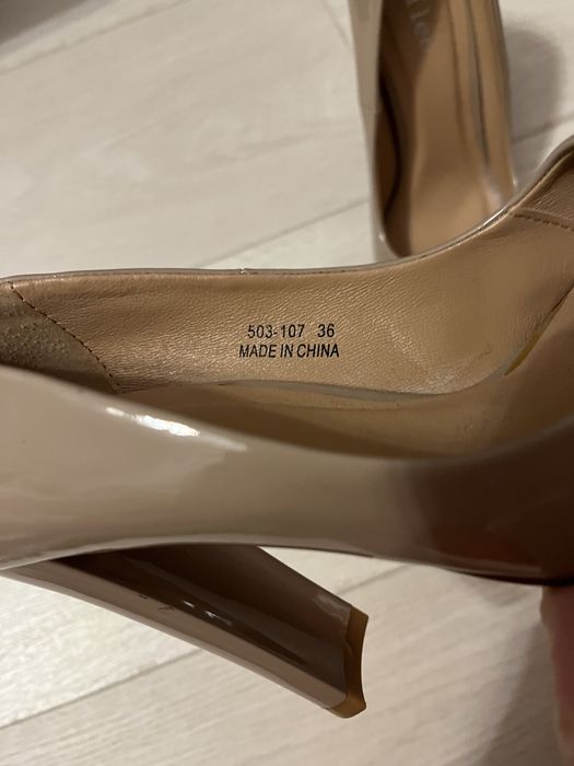 Туфли телесного цвета