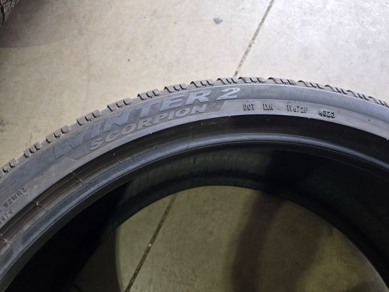 285/35/23 PIRELLI 4бр