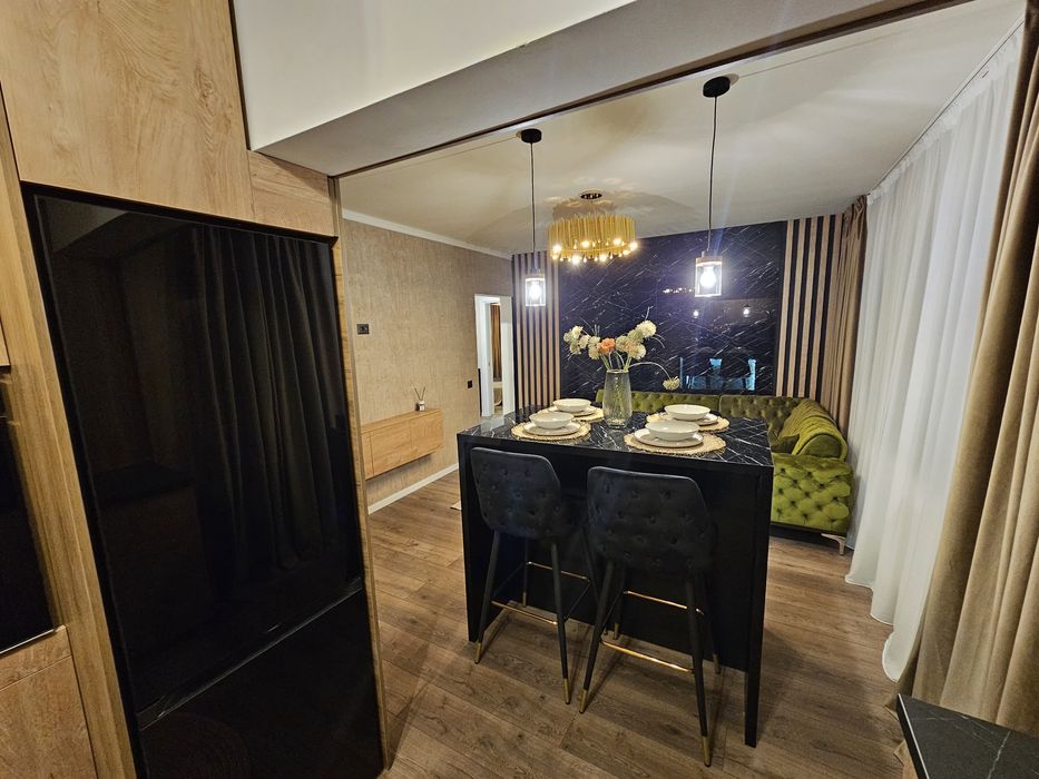 Apartament  decomandat Brazda-Rocca-la cheie , bloc 1990