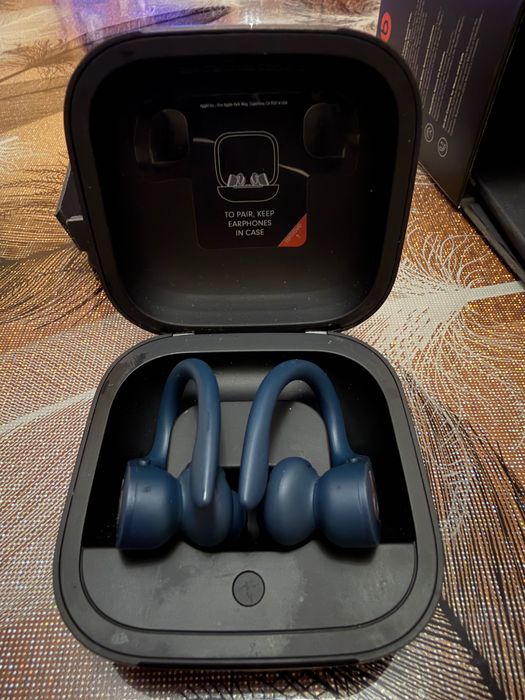 Продавам слушалки PowerBeats Pro