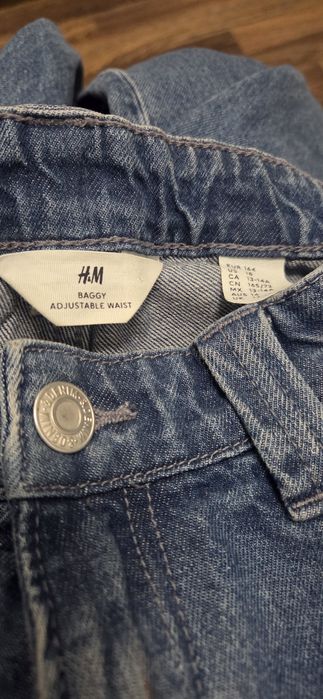 Blugi H&m,model baggy marimea 13 -14 ani,164cm,purtati o singura  data
