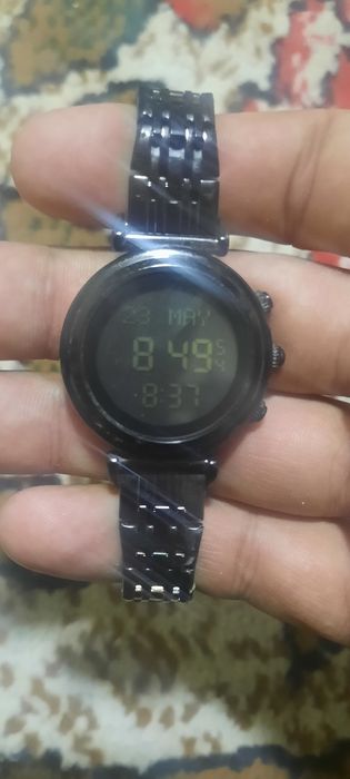 Az zuhr soati makkadan kelgan arginal