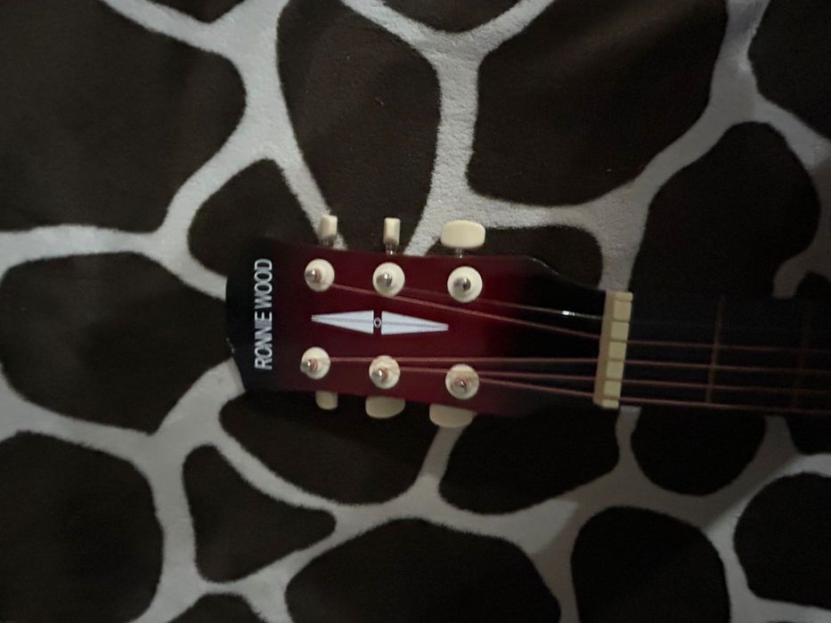 Гитара акустическая Ronnie Wood