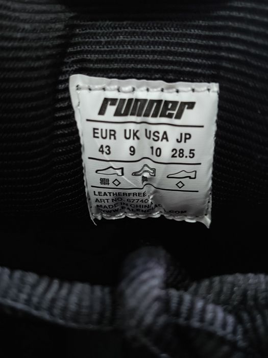 Balenciaga runners black 43