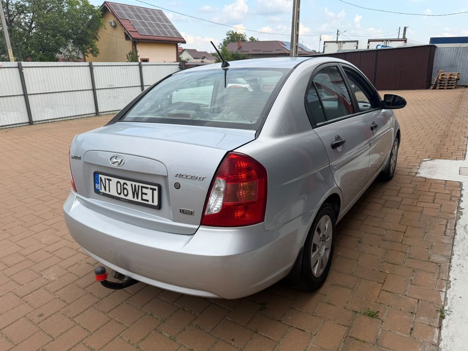 HYUNDAI Accent 0 — imagine 3
