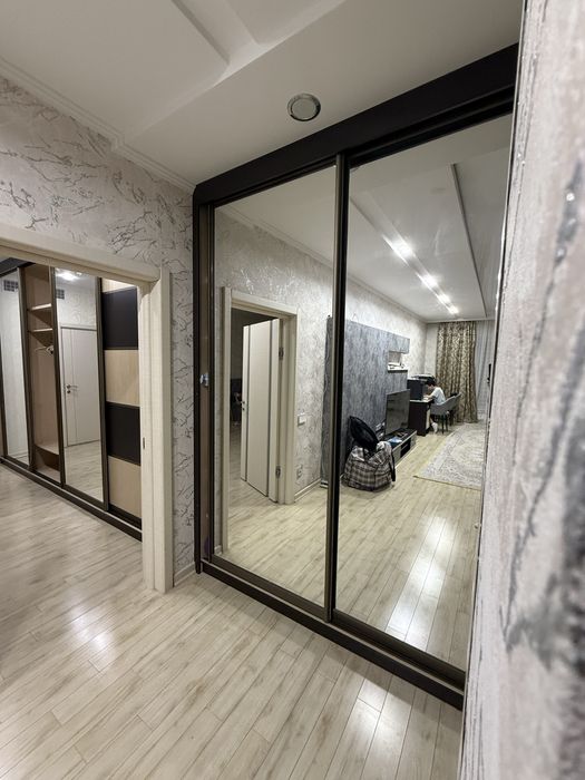 Продаётся два встроенных шкафа в отличном состоянии!