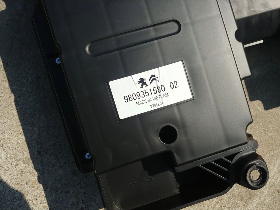 subwoofer auto focal  peugeot 5008 2 2019 9809351580