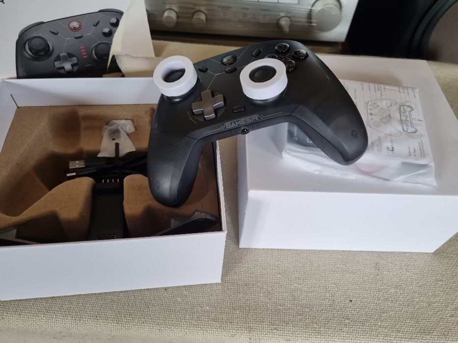 Wireless Game Controller Gamesir CYCLONE. Nou.