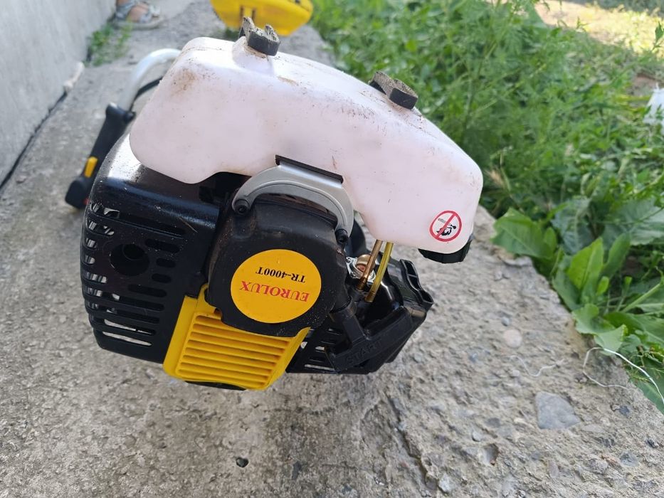 Косилка в бензине