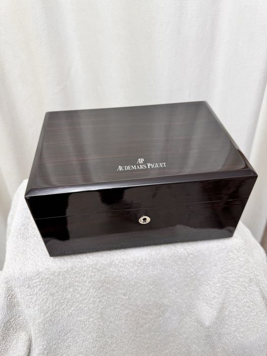 Оригинальная коробка от часов Audemars piguet