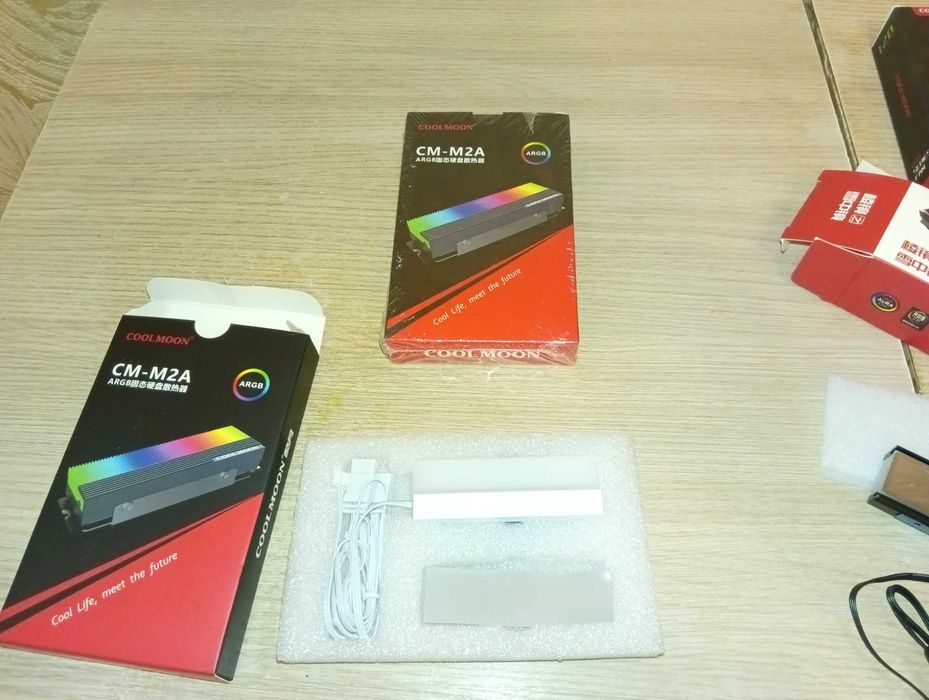 Компьютерный Радиатор M.2 ARGB 2280 SSD M2, (белый, черный)