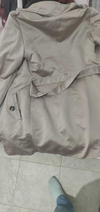 Ефектен къс шлифер