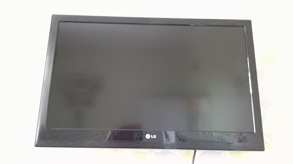 Продам телевизор LG