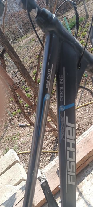 Bicicleta electrica asistata cu 9 viteze electric și 21 mecanice