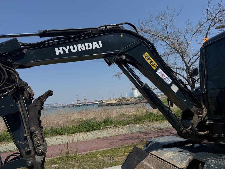 Hyundai HW65A 2024 yil