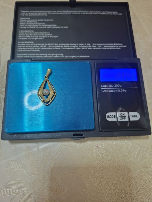 Vând aur de 333 .  8 k