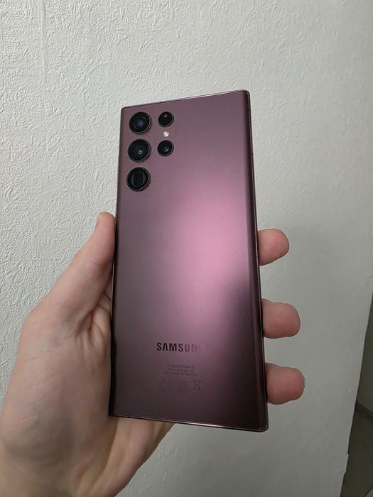 Samsung Galaxy s22 Ultra с нова оригинална батерия