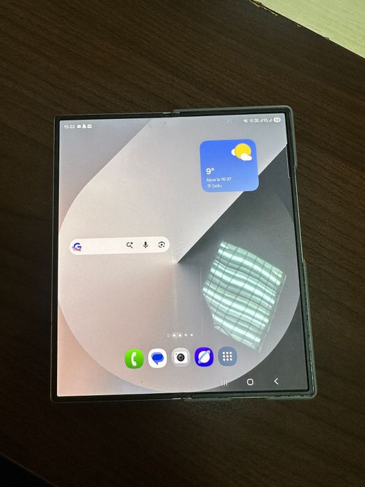 Samsung Galaxy Z Fold 6
