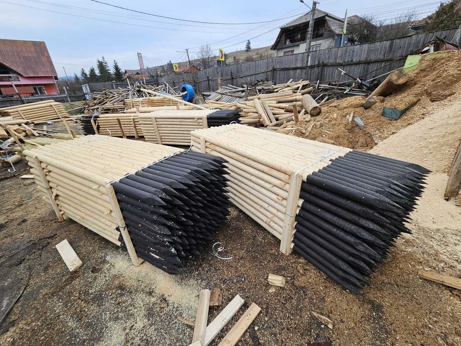 Stalpi rotunzi pentru imprejmuiri garduri si porti