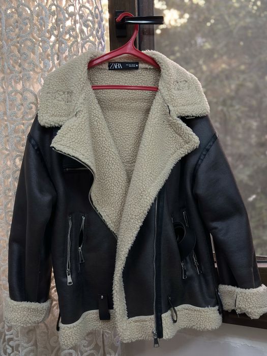 Женская дублёнка Zara в стиле оверсайз