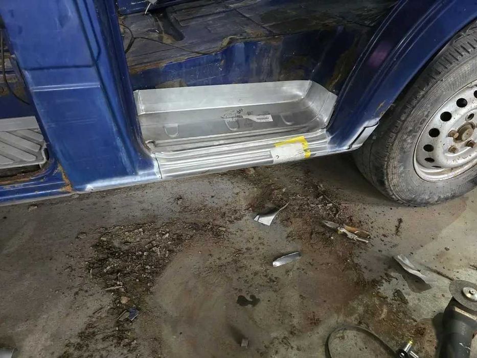 Usa mercedes  sprinter vw lt table reparatie usi parte de jos prag