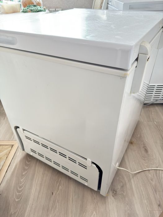 Продам морозильник Бирюса