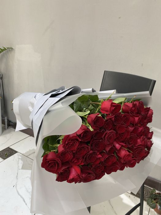 Метровые розы с доставкой