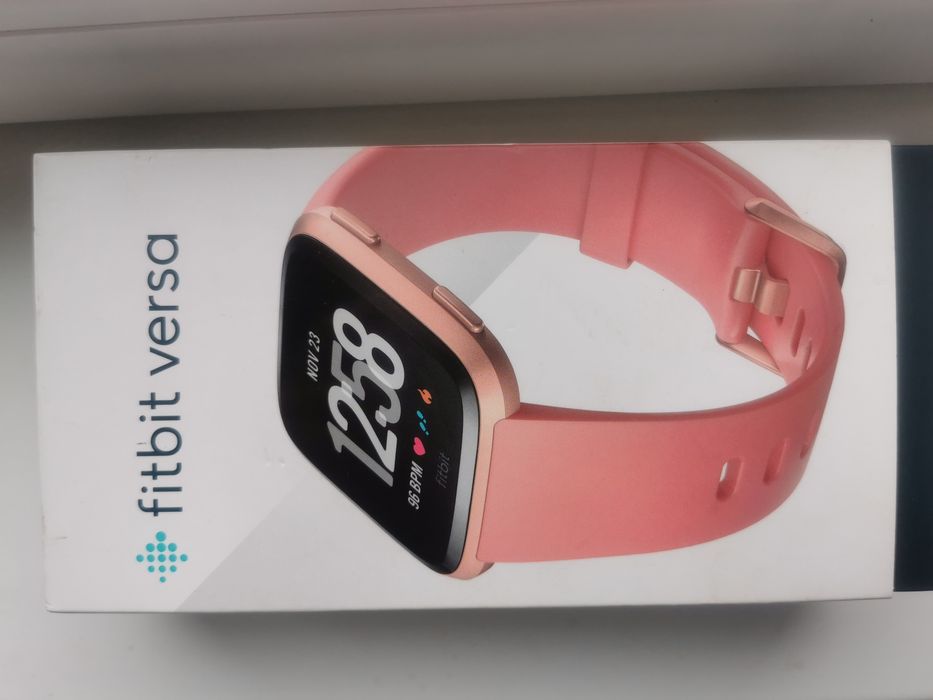 Fitbit Versa смарт часовник Snartwatch