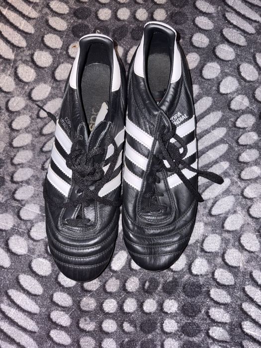 Бутонки Адидас