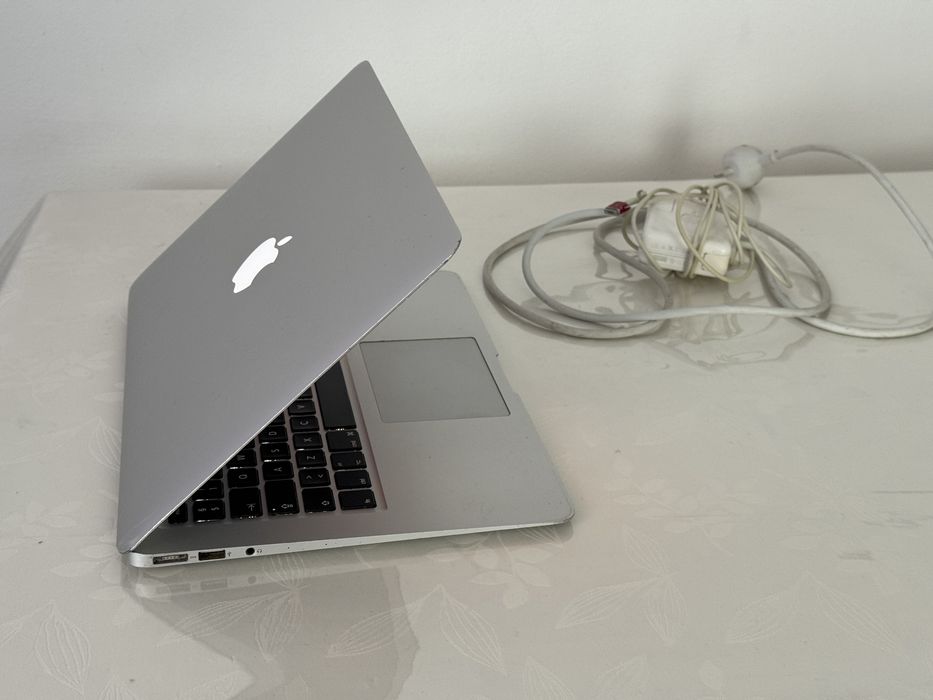 MacBook Air - 2014