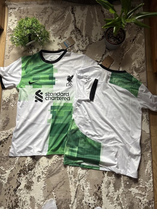 Tricou nike liverpool limited edition