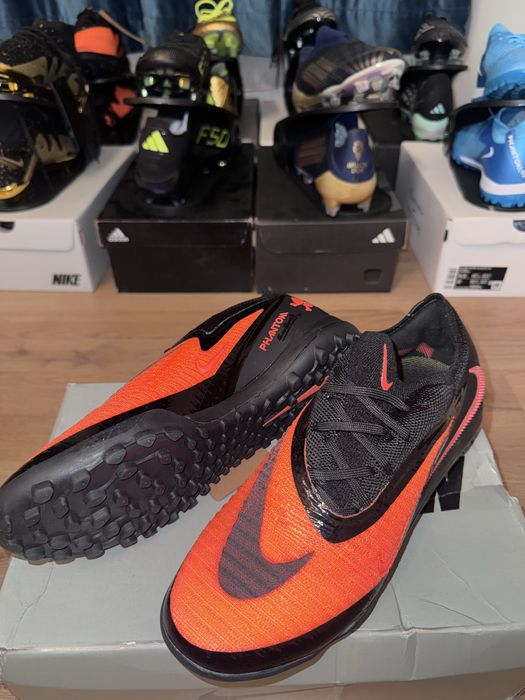 Ghete Fotbal Nike Phantom