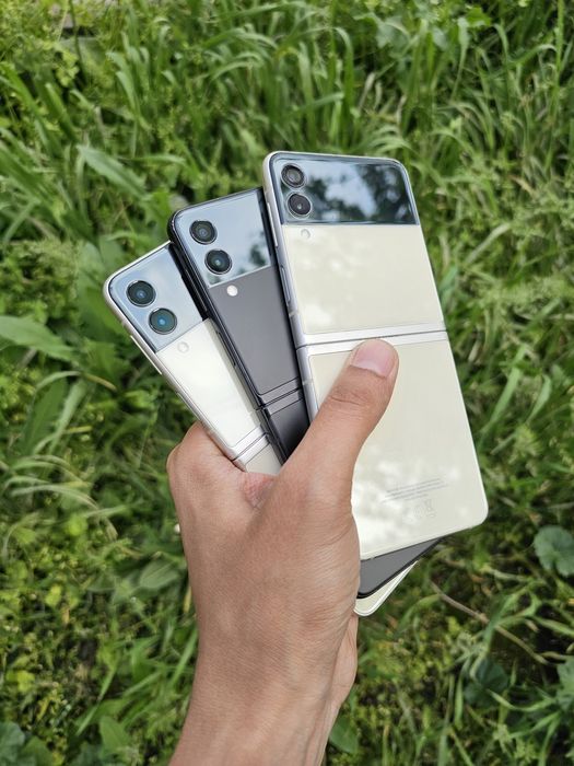 Samsung Galaxy Z Flip 3 Snapdragon 5G. Joyi 256 GB. Ime o'tkan
