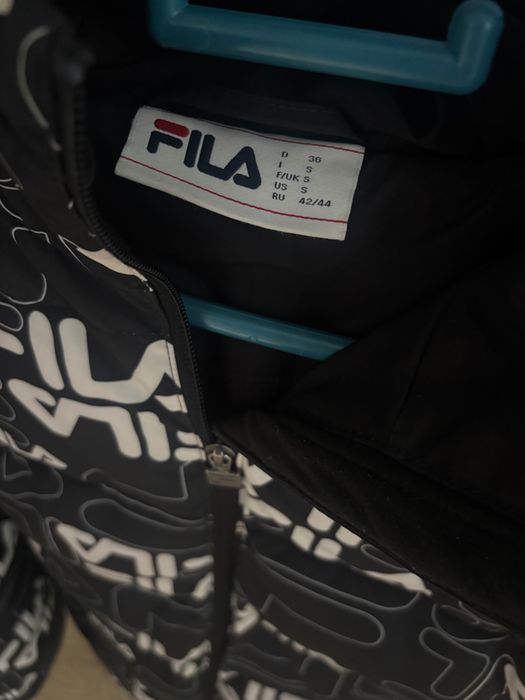 Теплая короткая куртка FILA
