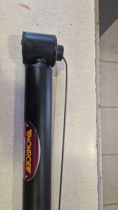 Продам амортизатор VW