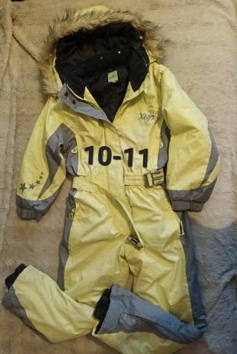Costum de schi de copii ,îmbracat de 2 ori