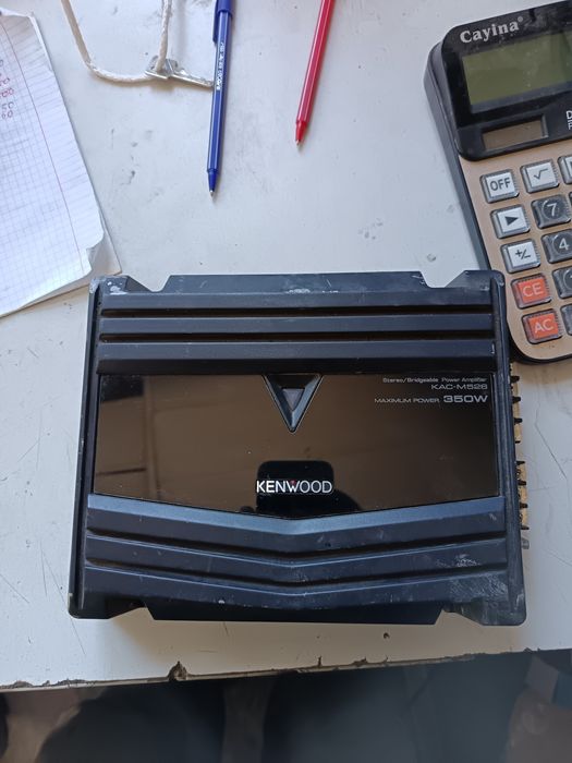 Продам срочно усилок