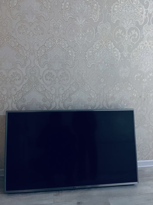 Телевизр LG черный цвет