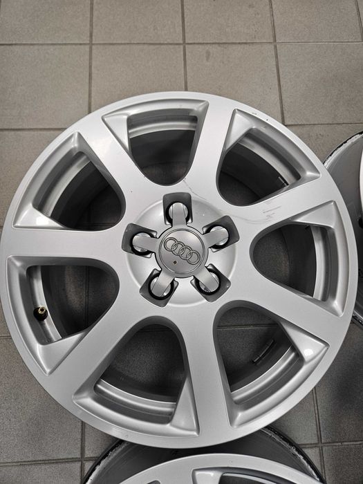 Jante Audi Q5 A4 A6 Q3 ET 37 7J